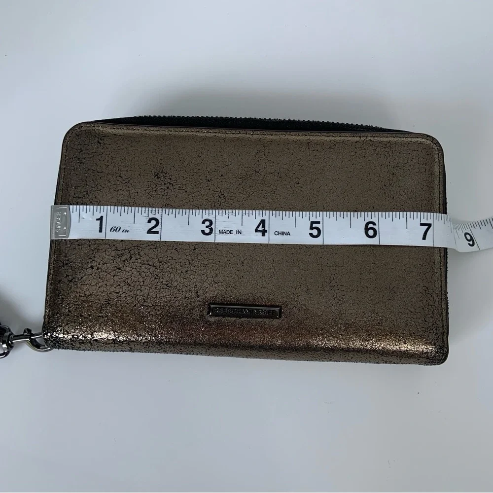 Rebecca Minkoff Regan Universal Wristlet Gold Crackle W/phone holder Metallic